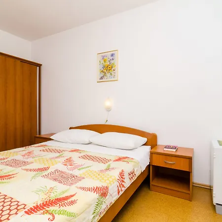 Vendégház Cina 3*