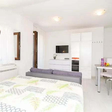 Cina Guest house