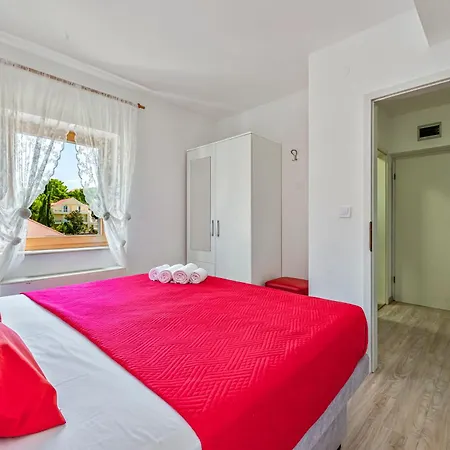 Cina Guest house 3*