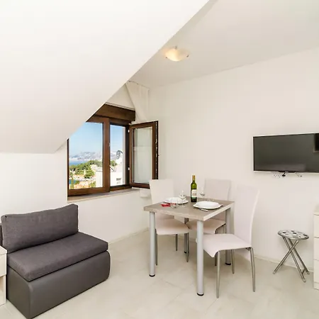 Cina ゲストハウス 3*