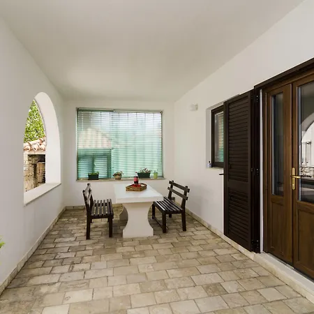 Cina ツァヴタット